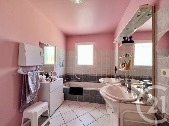 maison à vendre - 4 pièces - 119.08 m2 - ST PIERRE D OLERON - 17 - POITOU-CHARENTES - Century 21 Agence Des Pertuis