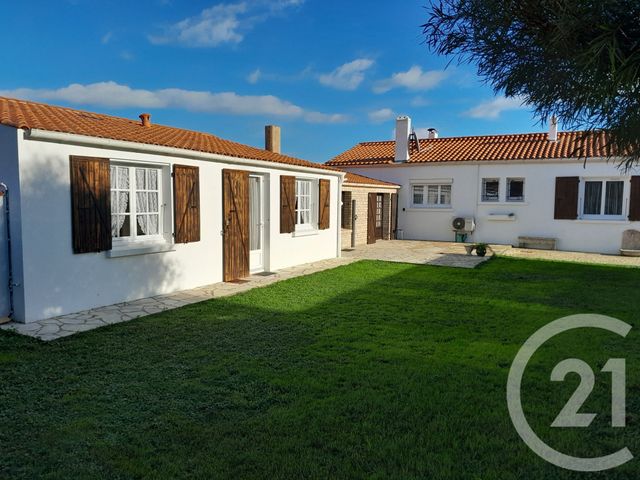 maison à vendre - 9 pièces - 125.66 m2 - LA BREE LES BAINS - 17 - POITOU-CHARENTES - Century 21 Agence Des Pertuis