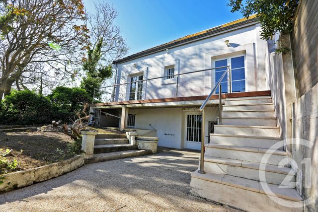 Afficher la photo en grand maison à vendre - 5 pièces - 107.42 m2 - ST PIERRE D OLERON - 17 - POITOU-CHARENTES - Century 21 Agence Des Pertuis