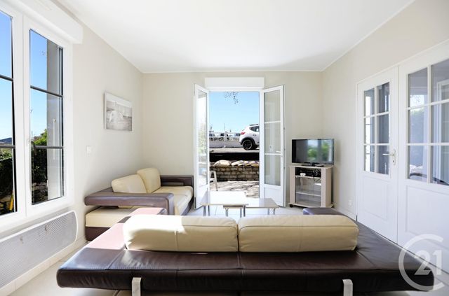 Afficher la photo en grand maison à vendre - 5 pièces - 107.42 m2 - ST PIERRE D OLERON - 17 - POITOU-CHARENTES - Century 21 Agence Des Pertuis