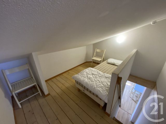 Afficher la photo en grand Appartement T2 à vendre - 3 pièces - 52.0 m2 - ST GEORGES D OLERON - 17 - POITOU-CHARENTES - Century 21 Agence Des Pertuis