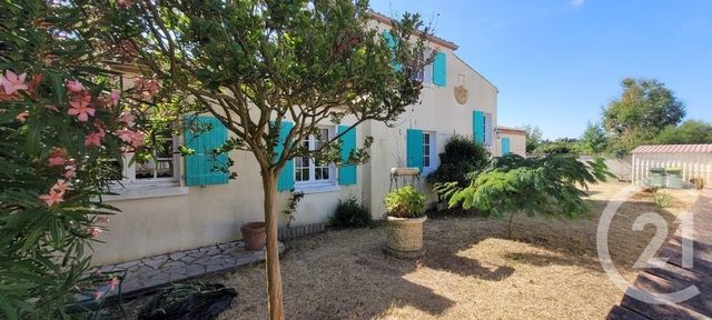 Maison à vendre LA BREE LES BAINS