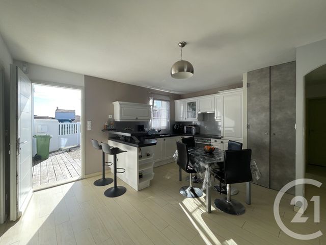 maison à vendre - 3 pièces - 82.82 m2 - ST PIERRE D OLERON - 17 - POITOU-CHARENTES - Century 21 Agence Des Pertuis
