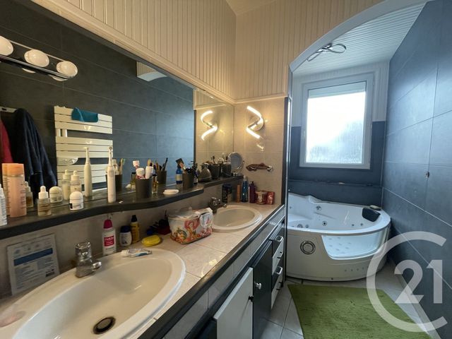 maison à vendre - 6 pièces - 165.0 m2 - ST PIERRE D OLERON - 17 - POITOU-CHARENTES - Century 21 Agence Des Pertuis