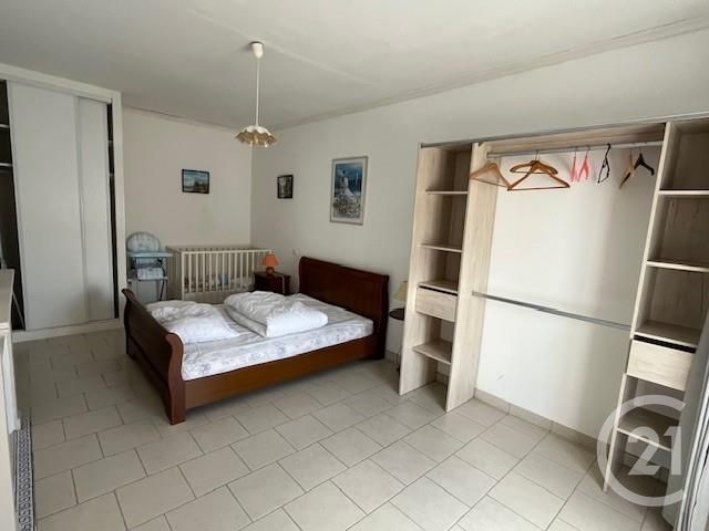 maison à vendre - 12 pièces - 213.0 m2 - ST PIERRE D OLERON - 17 - POITOU-CHARENTES - Century 21 Agence Des Pertuis