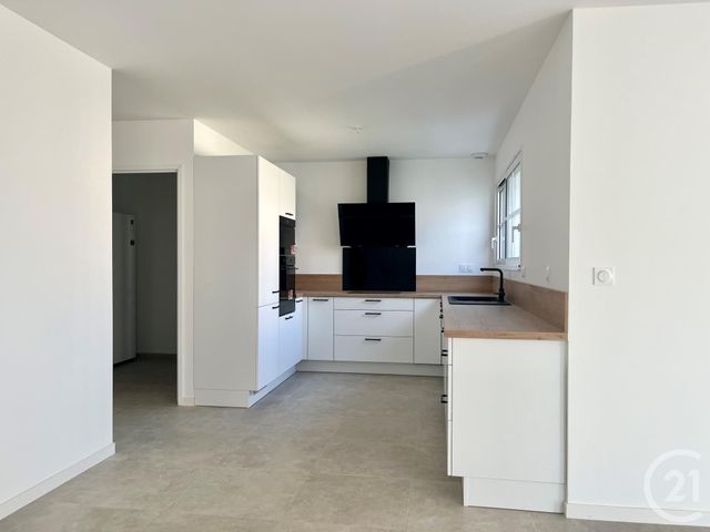 maison à vendre - 6 pièces - 106.2 m2 - ST PIERRE D OLERON - 17 - POITOU-CHARENTES - Century 21 Agence Des Pertuis