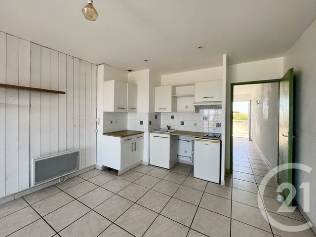 Appartement T2 à vendre - 2 pièces - 45.97 m2 - ST PIERRE D OLERON - 17 - POITOU-CHARENTES - Century 21 Agence Des Pertuis