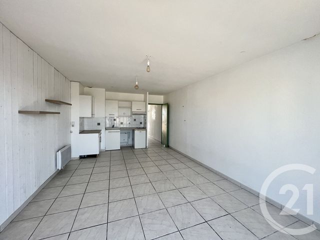 Appartement T2 à vendre - 2 pièces - 45.97 m2 - ST PIERRE D OLERON - 17 - POITOU-CHARENTES - Century 21 Agence Des Pertuis