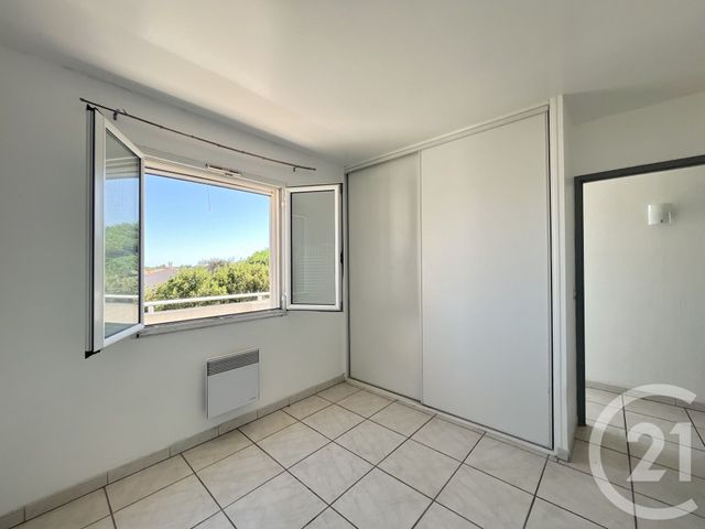 Appartement T2 à vendre - 2 pièces - 45.97 m2 - ST PIERRE D OLERON - 17 - POITOU-CHARENTES - Century 21 Agence Des Pertuis