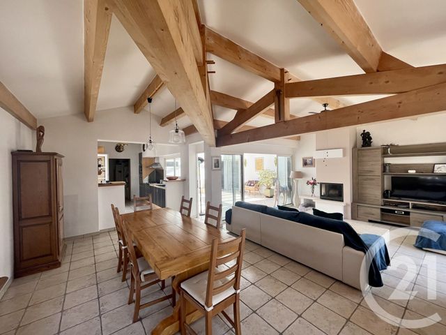 maison à vendre - 8 pièces - 152.15 m2 - ST GEORGES D OLERON - 17 - POITOU-CHARENTES - Century 21 Agence Des Pertuis