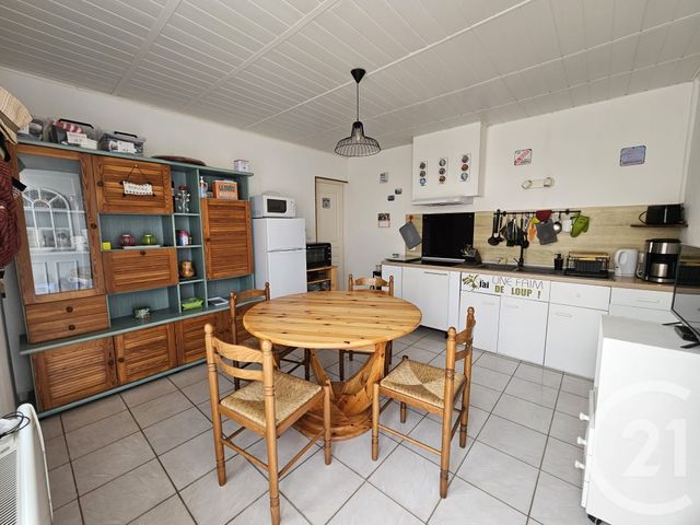 maison à vendre - 4 pièces - 51.5 m2 - LE CHATEAU D OLERON - 17 - POITOU-CHARENTES - Century 21 Agence Des Pertuis